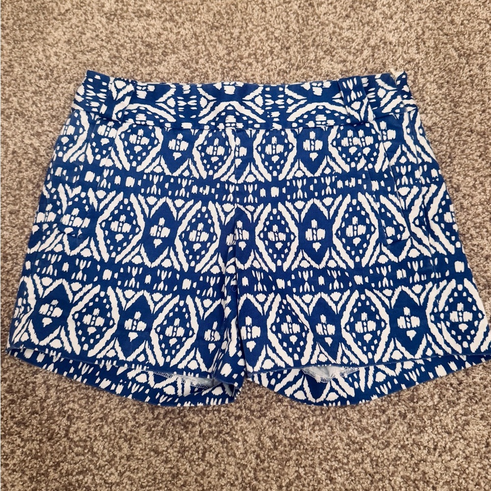 J. Crew city fit stretch Blue and White Patterned Women's Shorts size 0